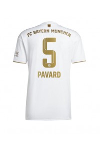 Bayern Munich Benjamin Pavard #5 Voetbaltruitje Uit tenue 2022-23 Korte Mouw